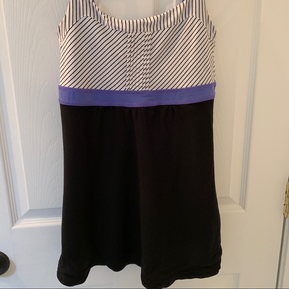 Lucy tank top size small